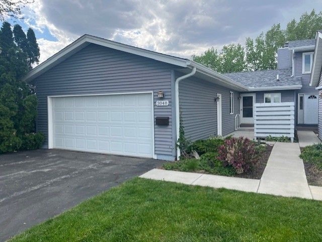 3048 Parkwild Drive, Bettendorf, IA 52722