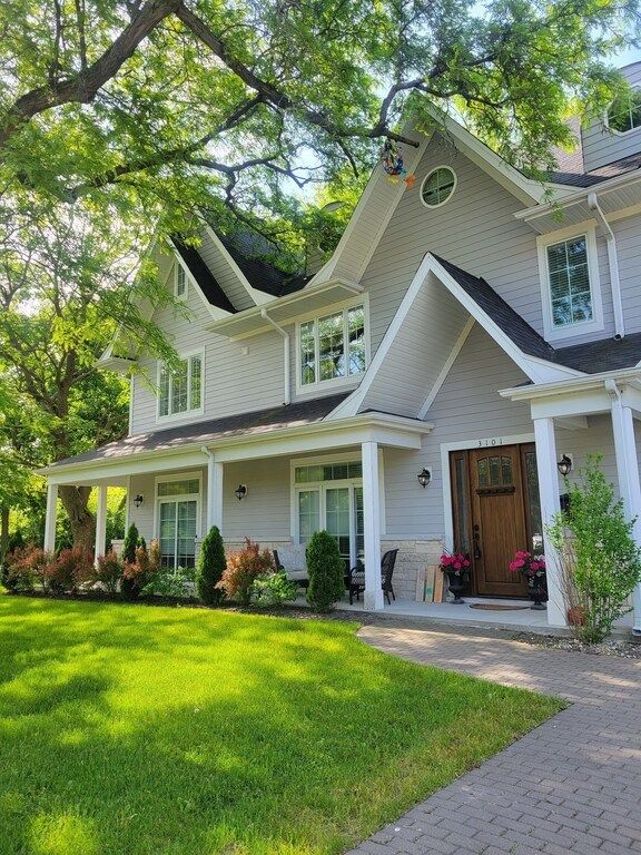 3101 Sprucewood Road, Wilmette, IL 60091
