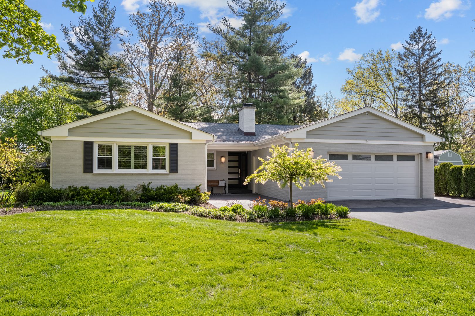 1143 Beverly Place — Lake Forest, IL 60045