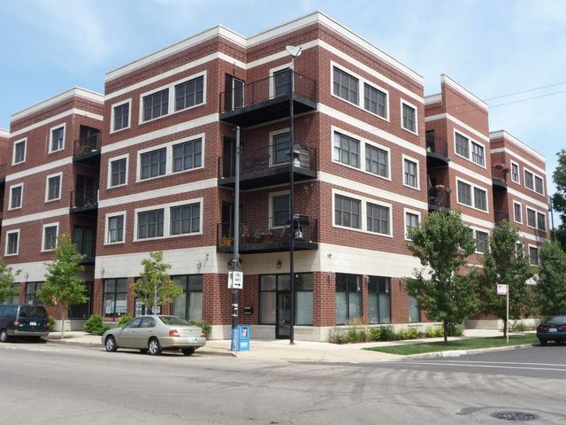 3705 N Kedzie Avenue #305 — Chicago, IL 60618