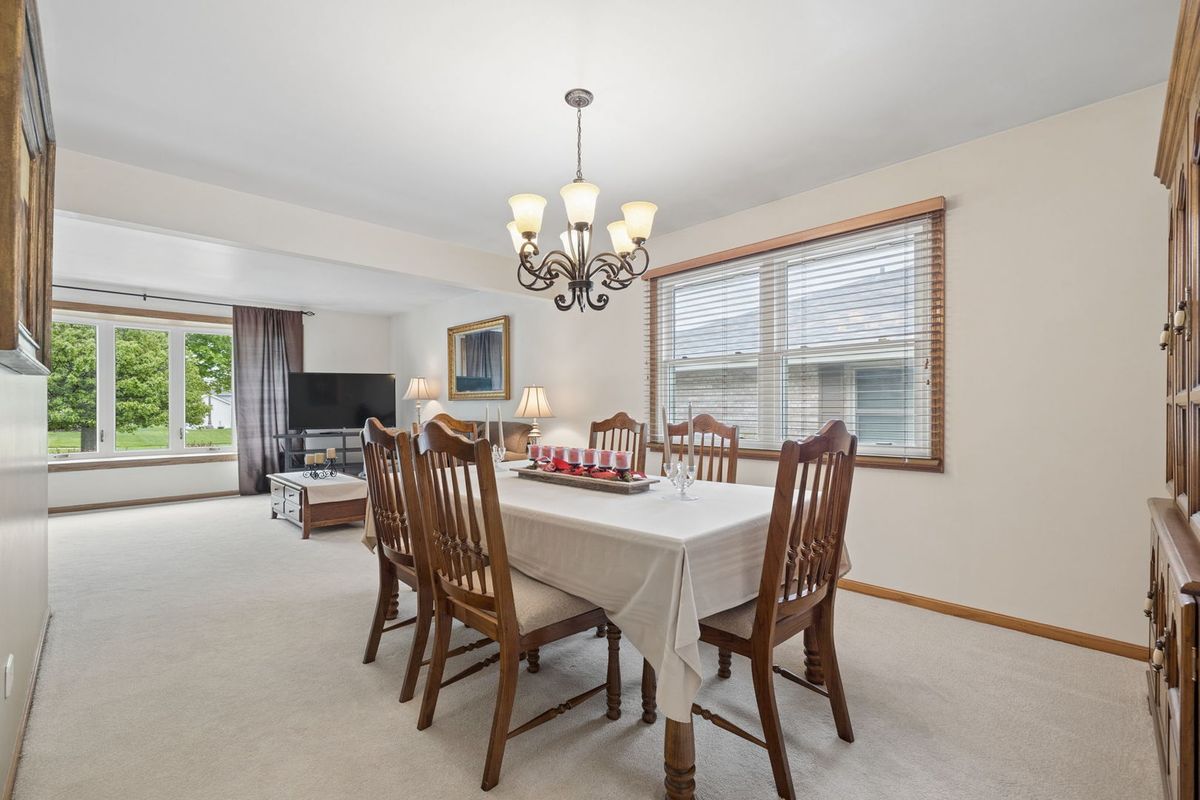 16170 Marigold Place, Orland Hills, IL 60487