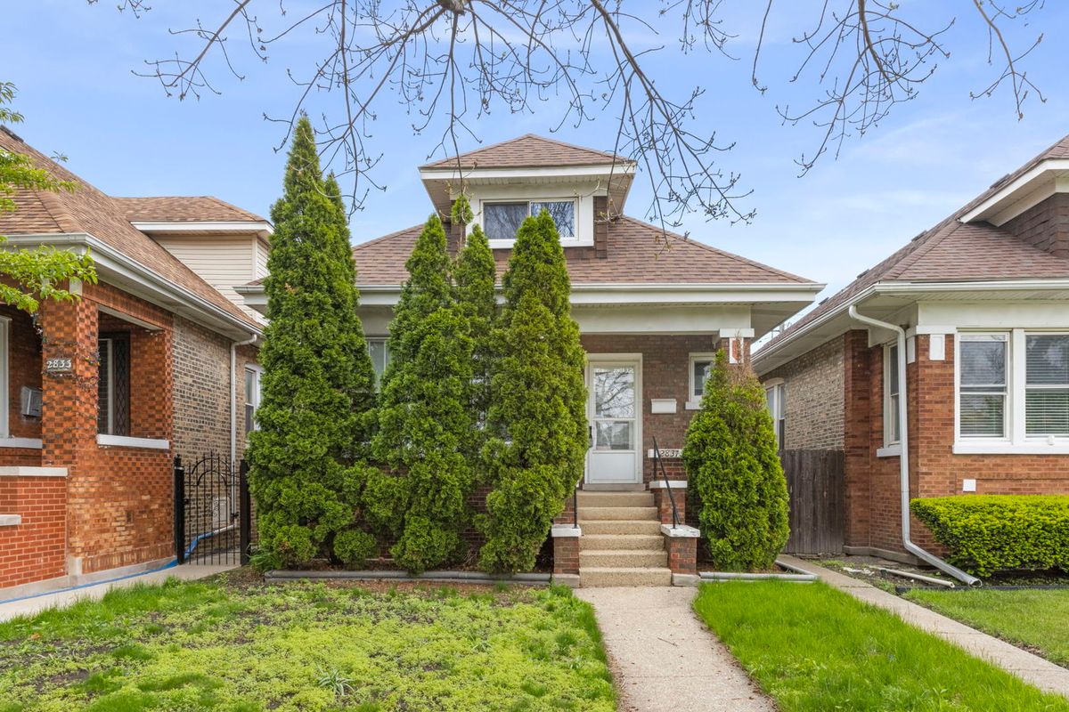2831 Kildare Avenue, Chicago, IL 60641