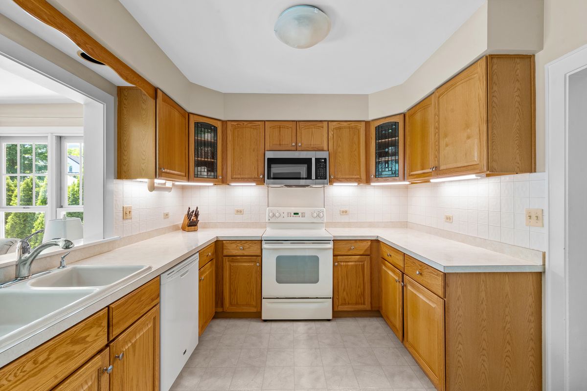 724 Maclean Avenue, Kenilworth, IL 60043