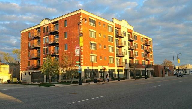 8255 Skokie Boulevard, Skokie, IL 60077