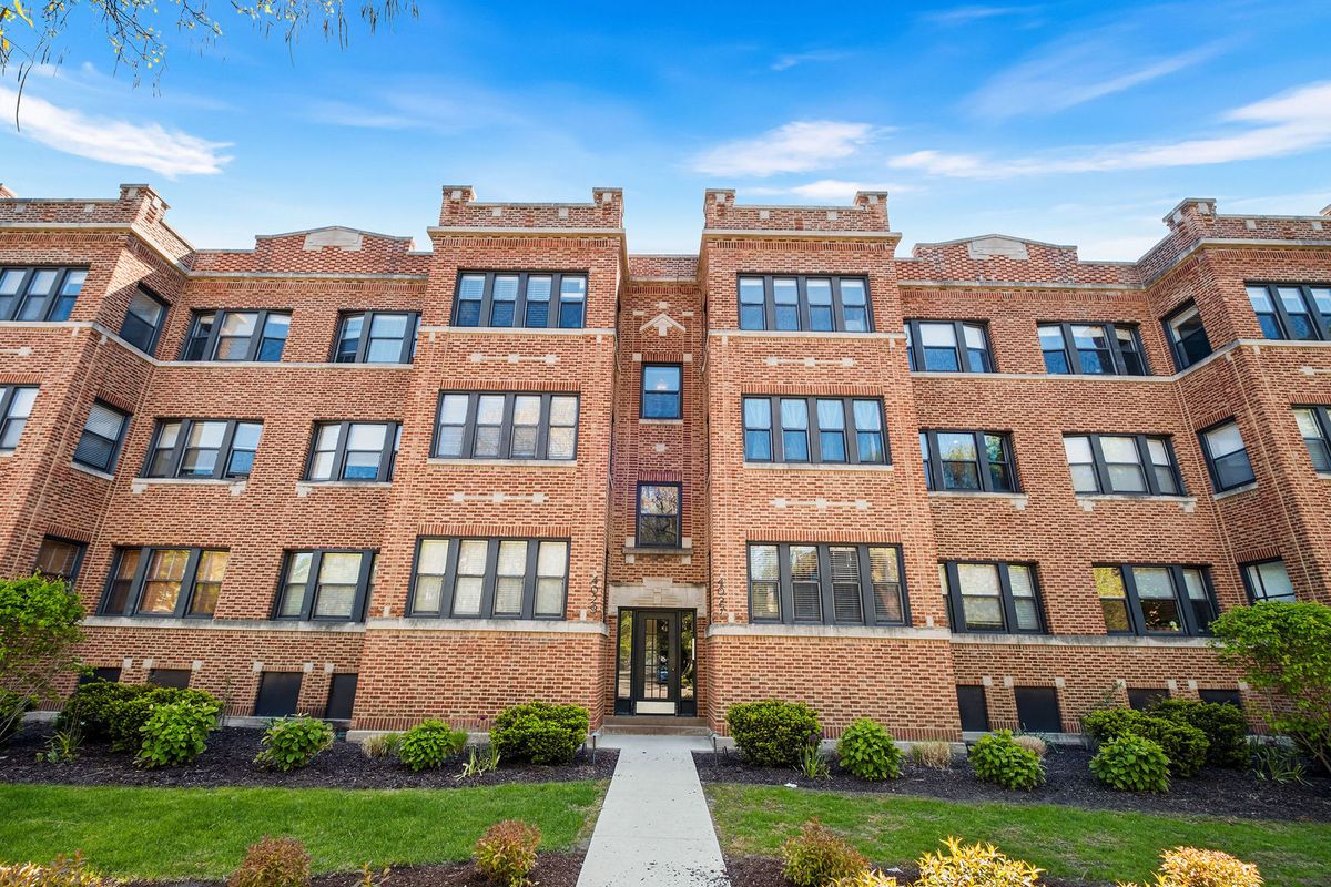 4027 Southport Avenue, Chicago, IL 60613