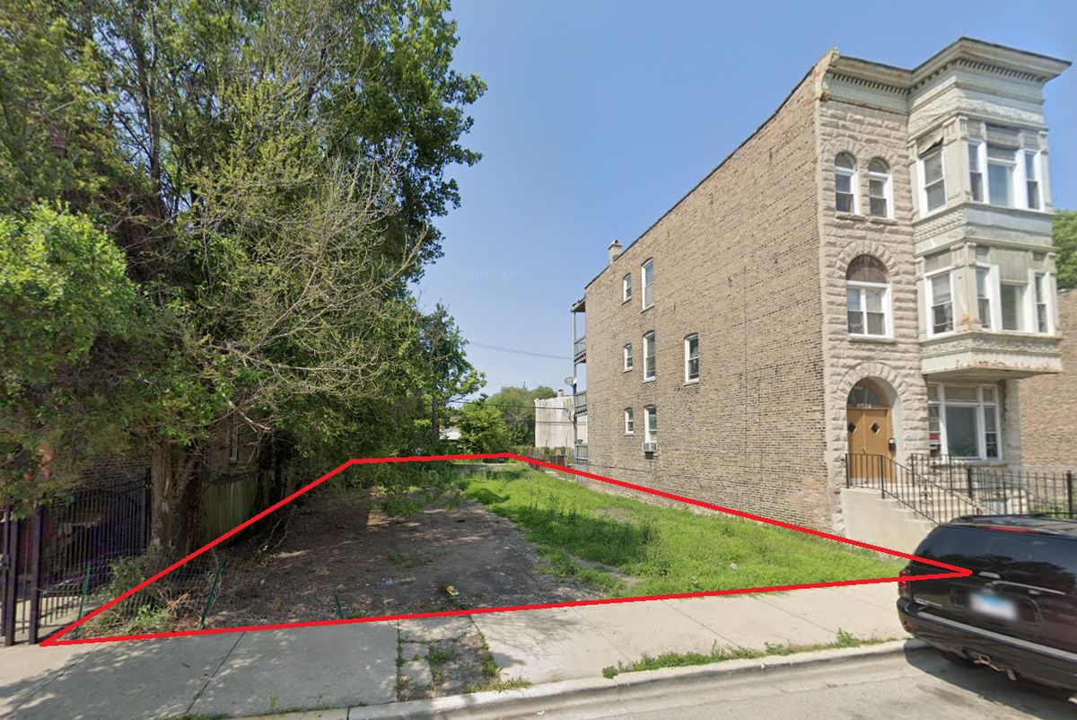 2722 Gladys Street, Chicago, IL 60612