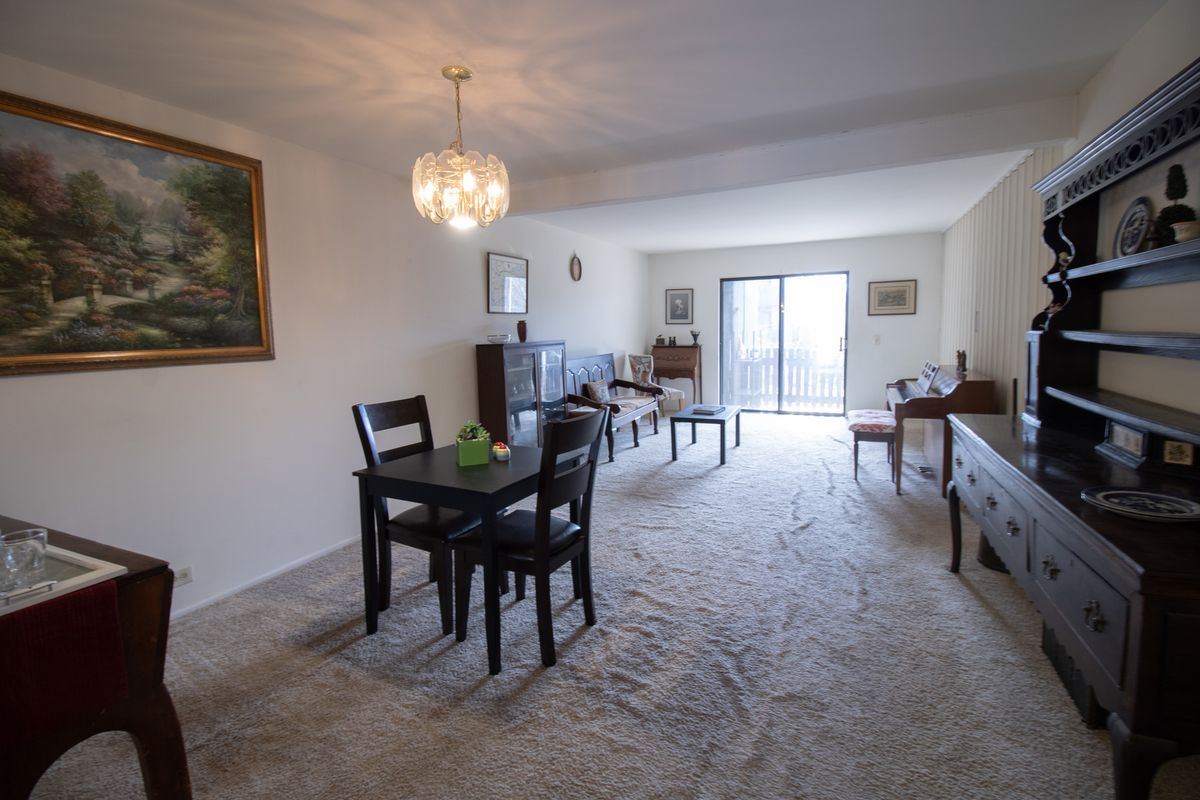 1706 Northfield Square #D, Northfield, IL 60093