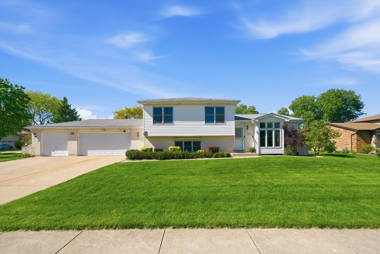 752 Rosanne Street — Lockport, IL 60441