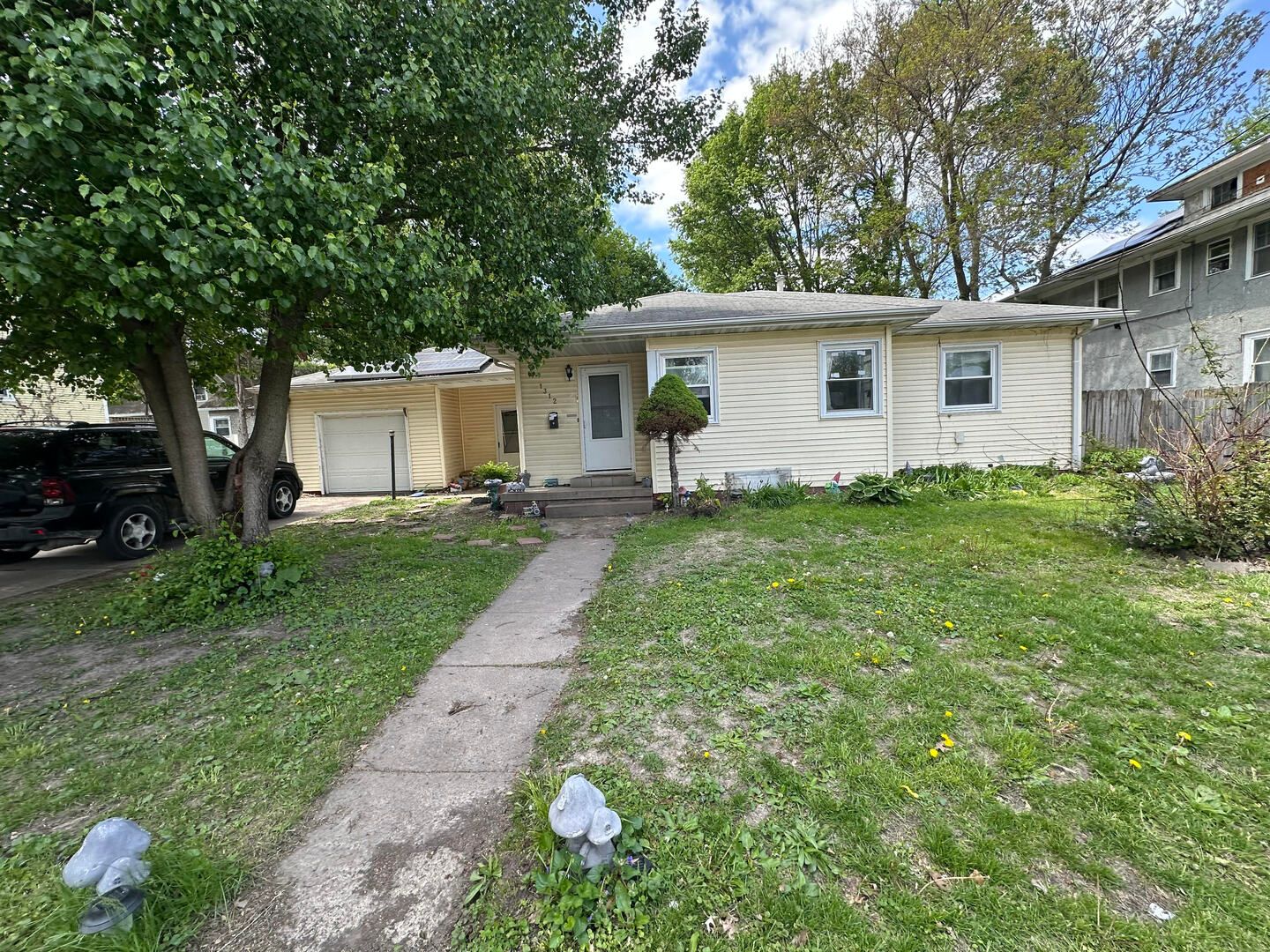 1312 PERSHING Avenue — Davenport, IA 52803