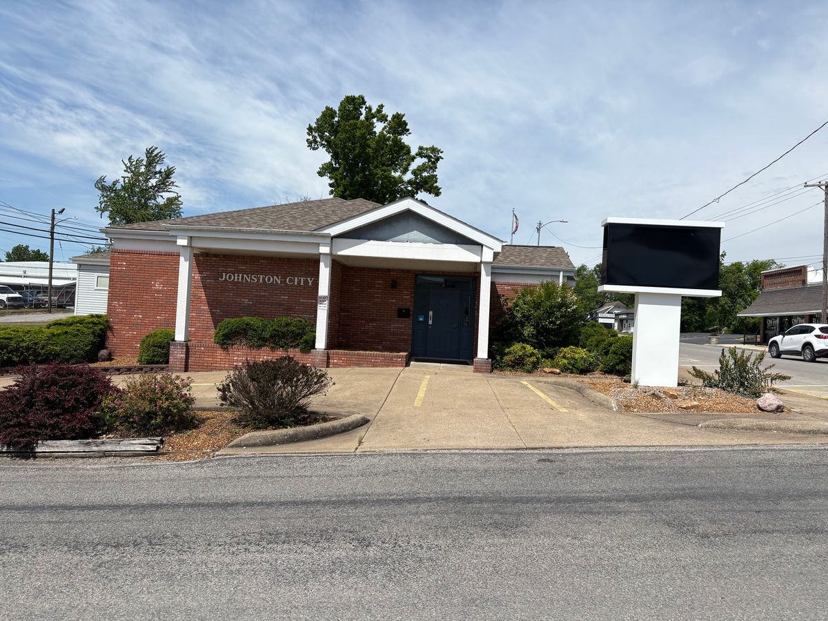 201 W Broadway Boulevard, Johnston City, IL 62951