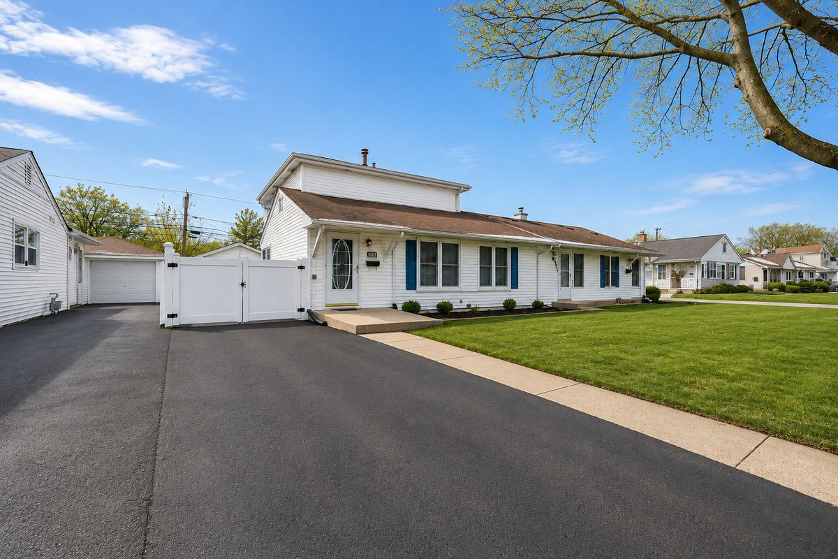8912 Ryan Road, Hometown, IL 60456