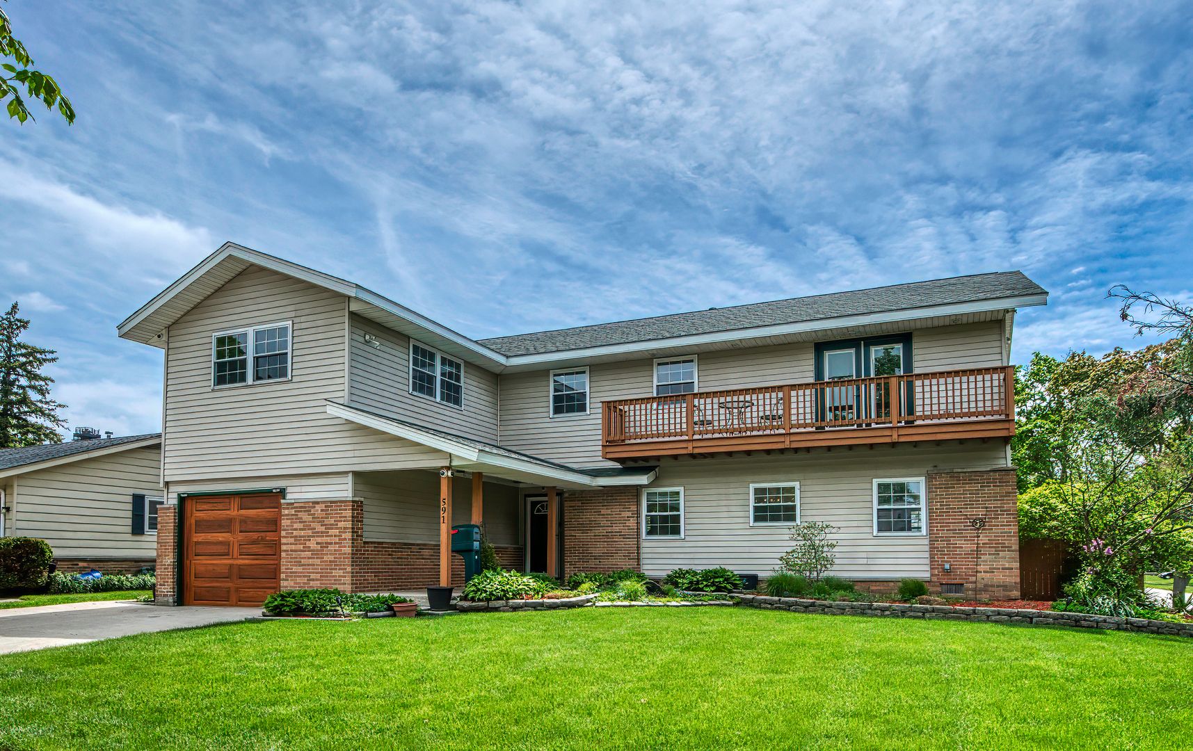 591 Sussex Court — Elk Grove Village, IL 60007