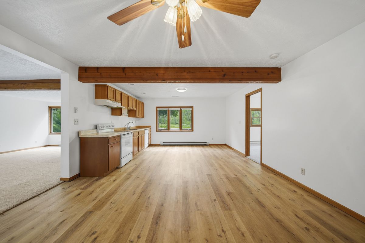 4924 N Wendorf Road, Monroe Center, IL 61052