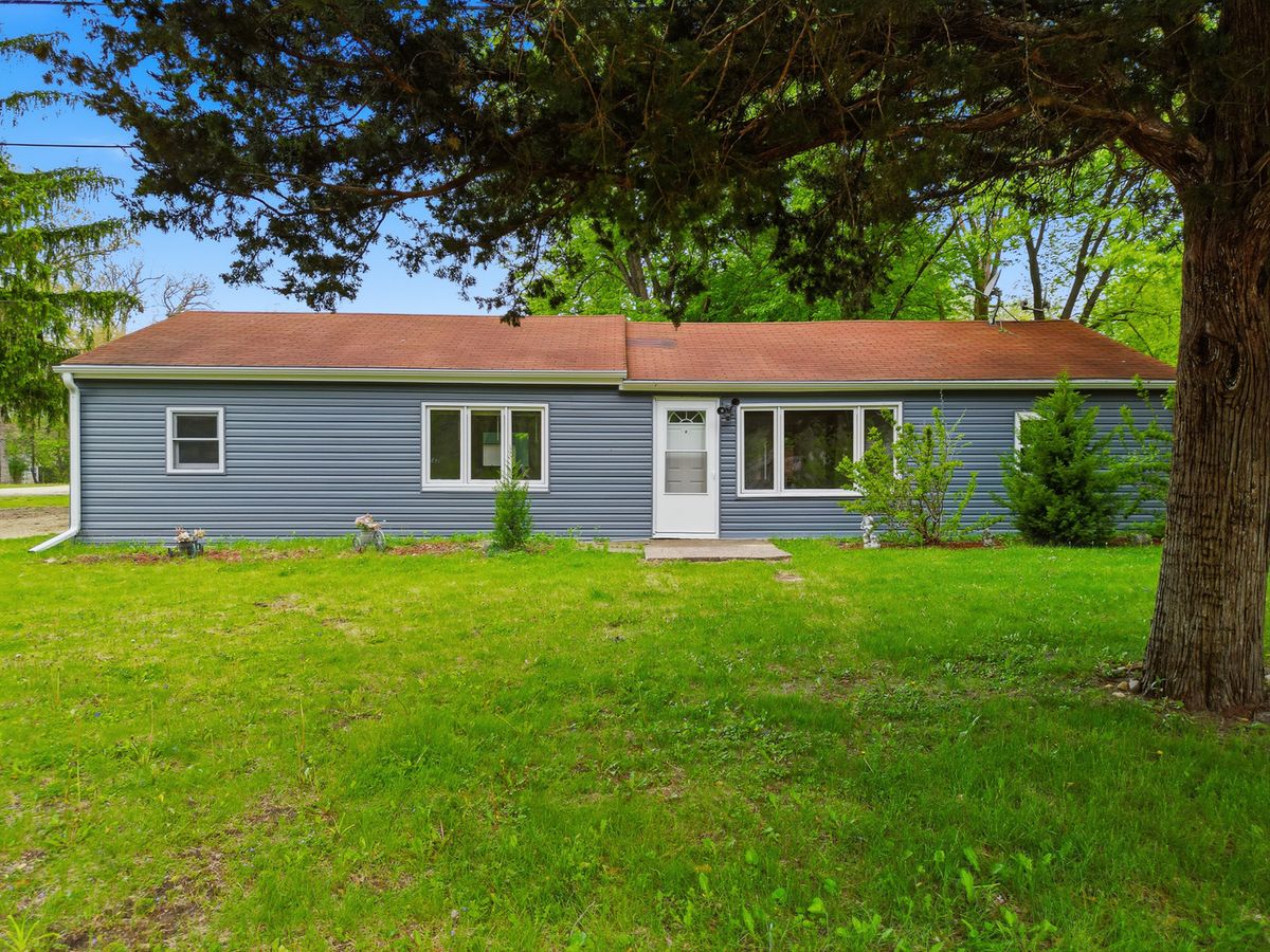 4924 Wendorf Road, Monroe Center, IL 61052