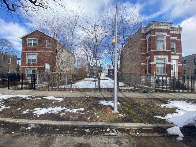 3324 Walnut Street, Chicago, IL 60624