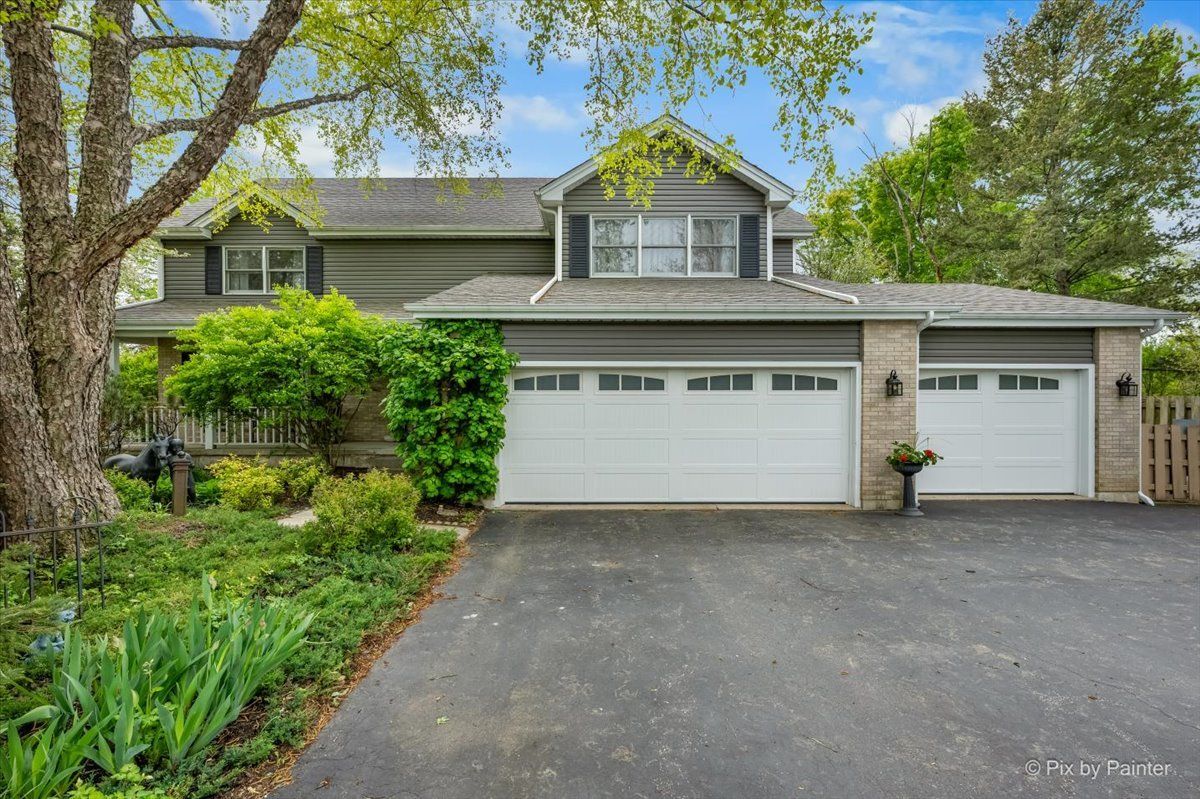 2405 Steeplechase Lane, Spring Grove, IL 60081