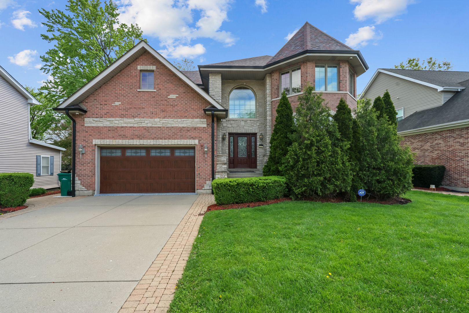 267 9TH Street — Wheeling, IL 60090