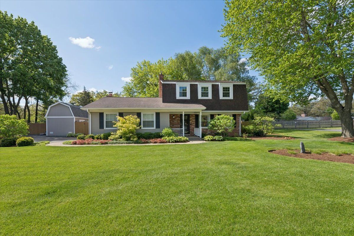 4707 Daniel Drive, Crystal Lake, IL 60014