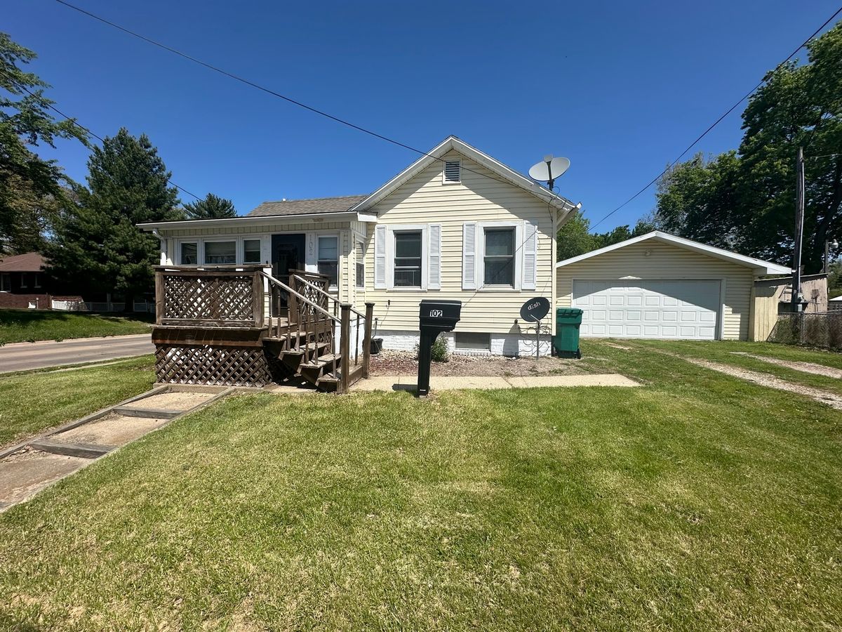 102 GROVE Street, Streator, IL 61364
