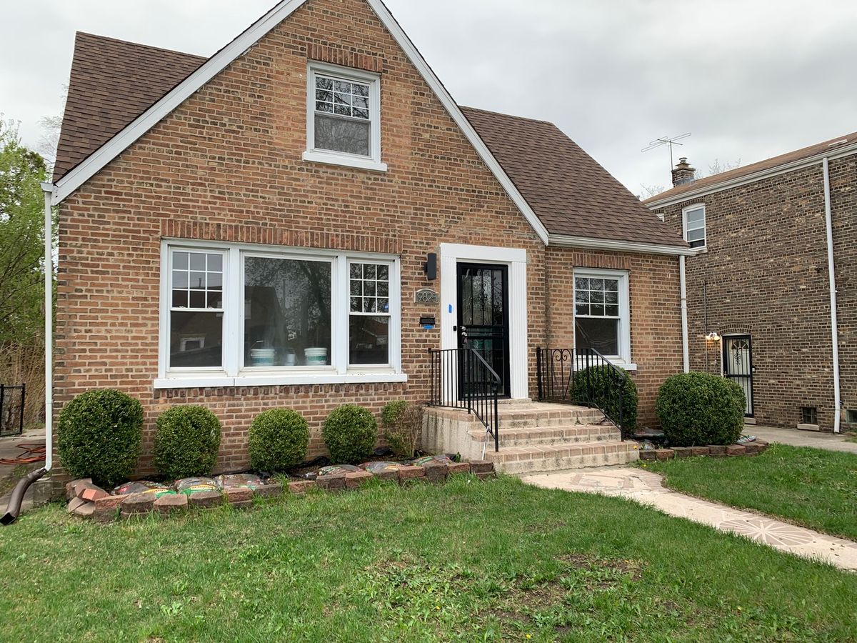 9825 Avalon Avenue, Chicago, IL 60628