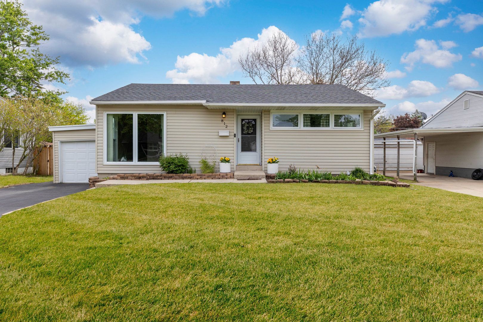 812 Kenilworth Avenue — Joliet, IL 60435