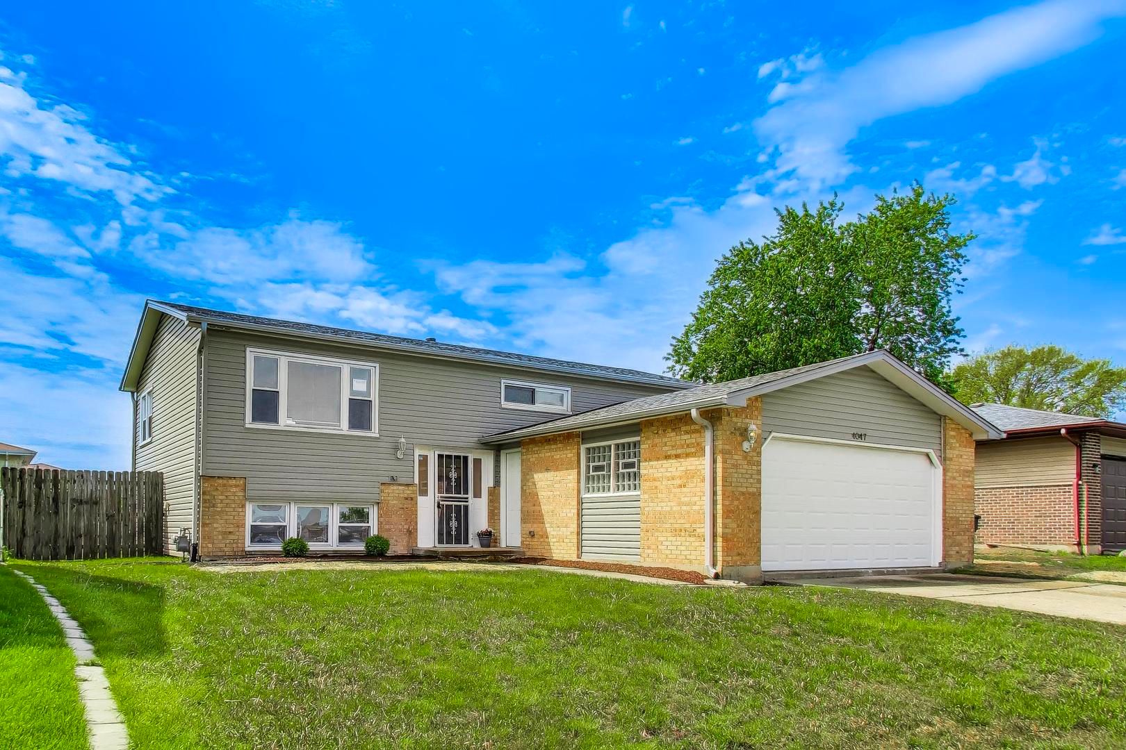 4047 187th Place — Country Club Hills, IL 60478
