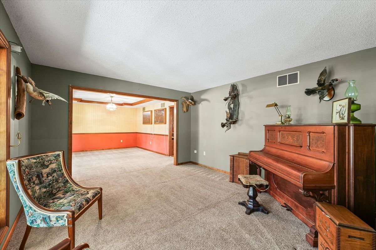 112 Dakota Drive, Loda, IL 60948