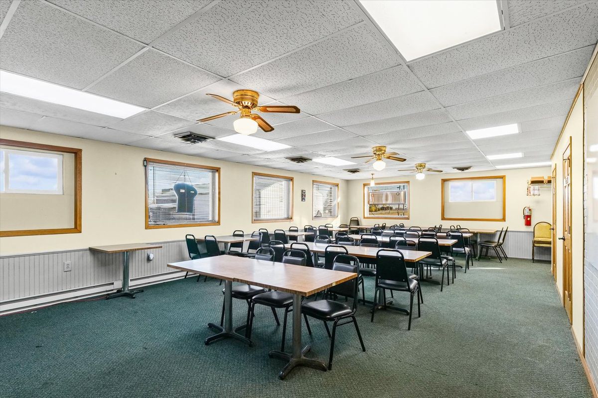 205 N State Route 54, Roberts, IL 60962