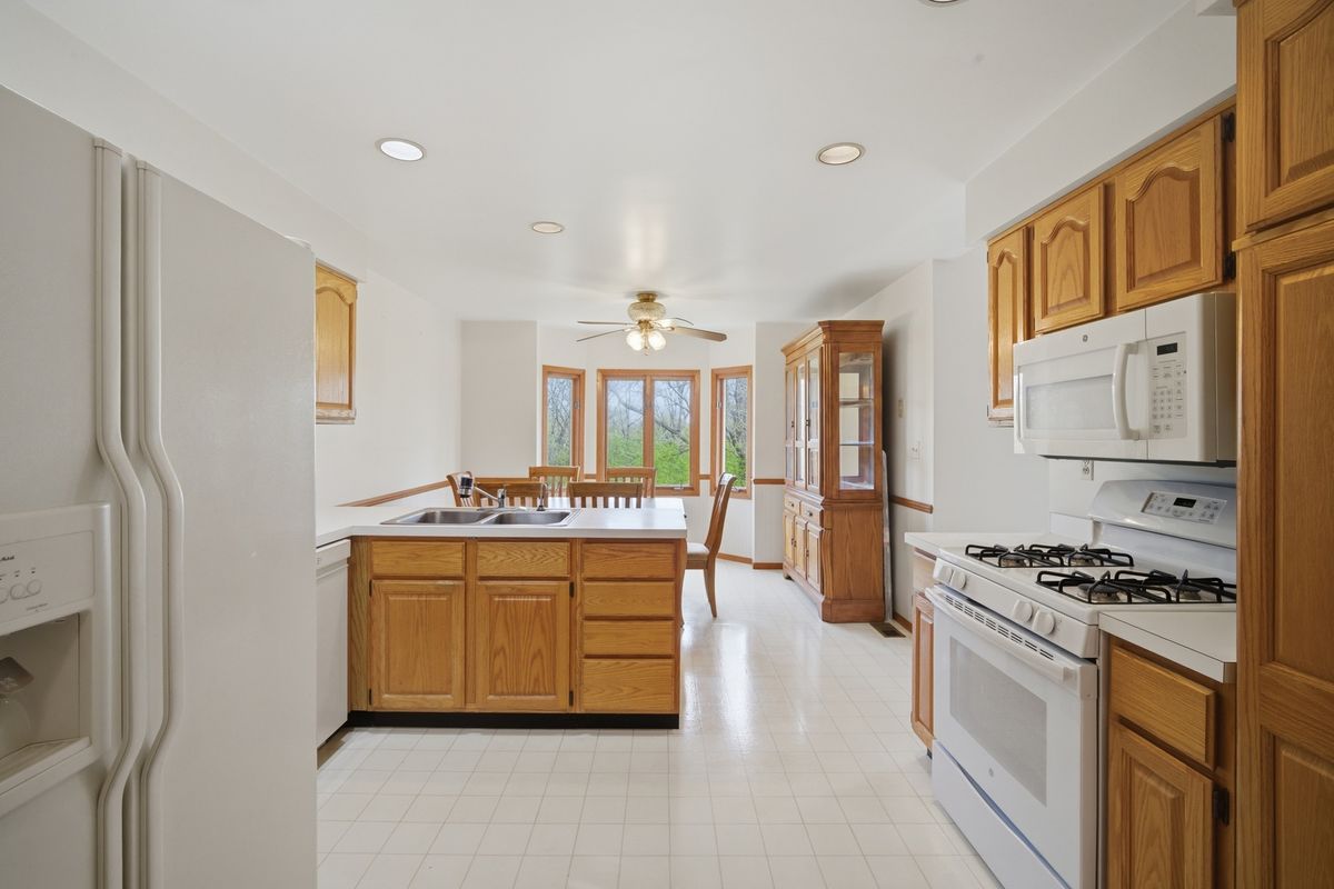 3118 Woodland Drive #3118, Zion, IL 60099