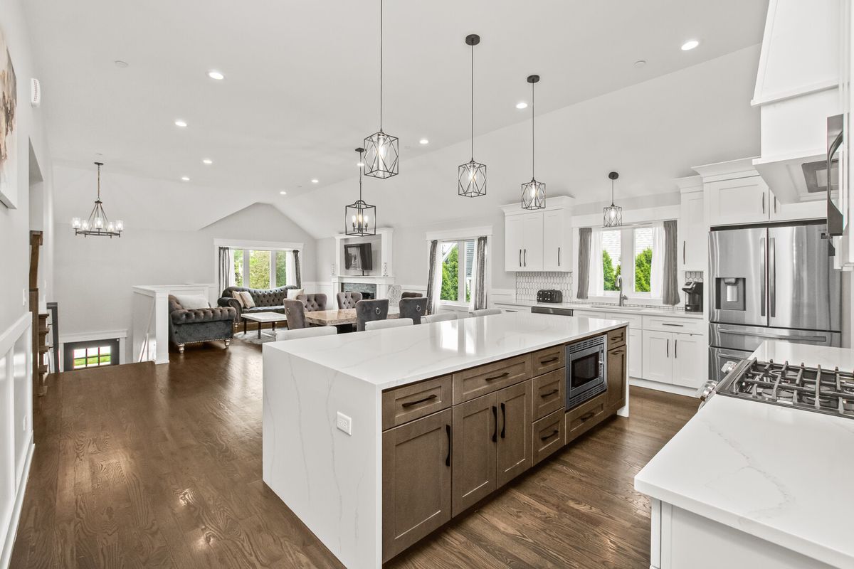 10507 Oxford Avenue, Chicago Ridge, IL 60415