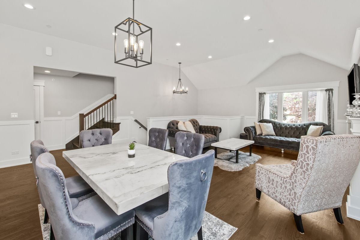 10507 Oxford Avenue, Chicago Ridge, IL 60415