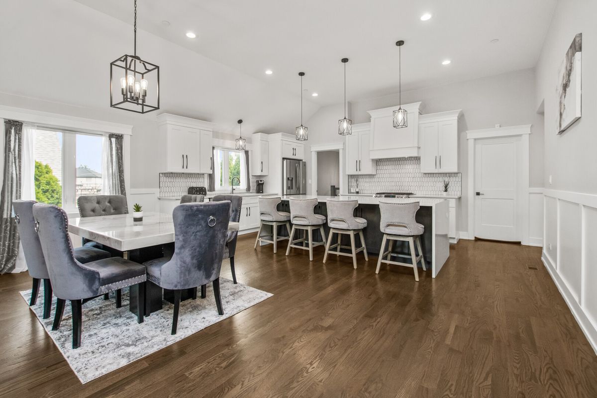 10507 Oxford Avenue, Chicago Ridge, IL 60415