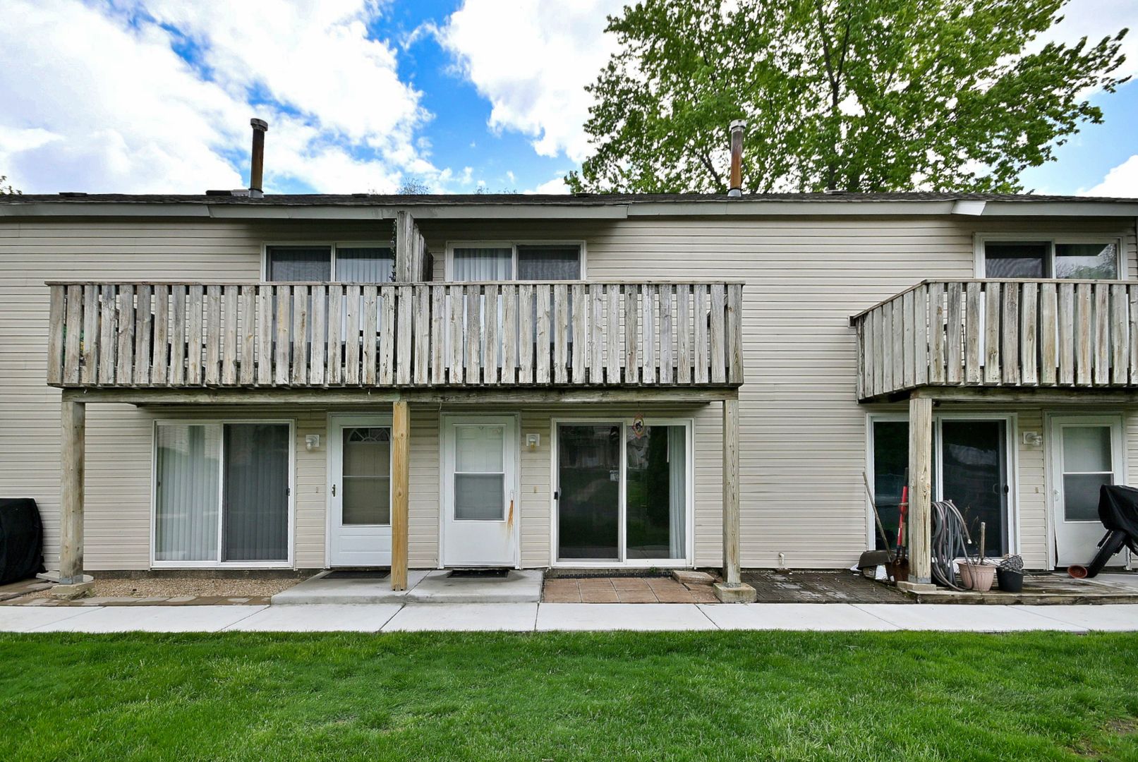 128 1/2 CORA Avenue #B — Fox Lake, IL 60020