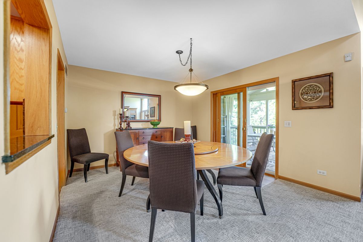 2254 Tamarack Drive, Downers Grove, IL 60515