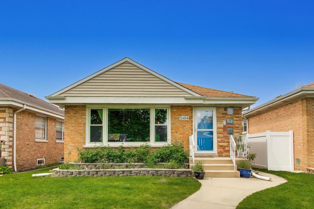 5414 Neenah Avenue, Chicago, IL 60656