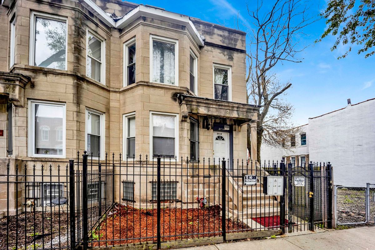 2714 LEXINGTON Street, Chicago, IL 60612
