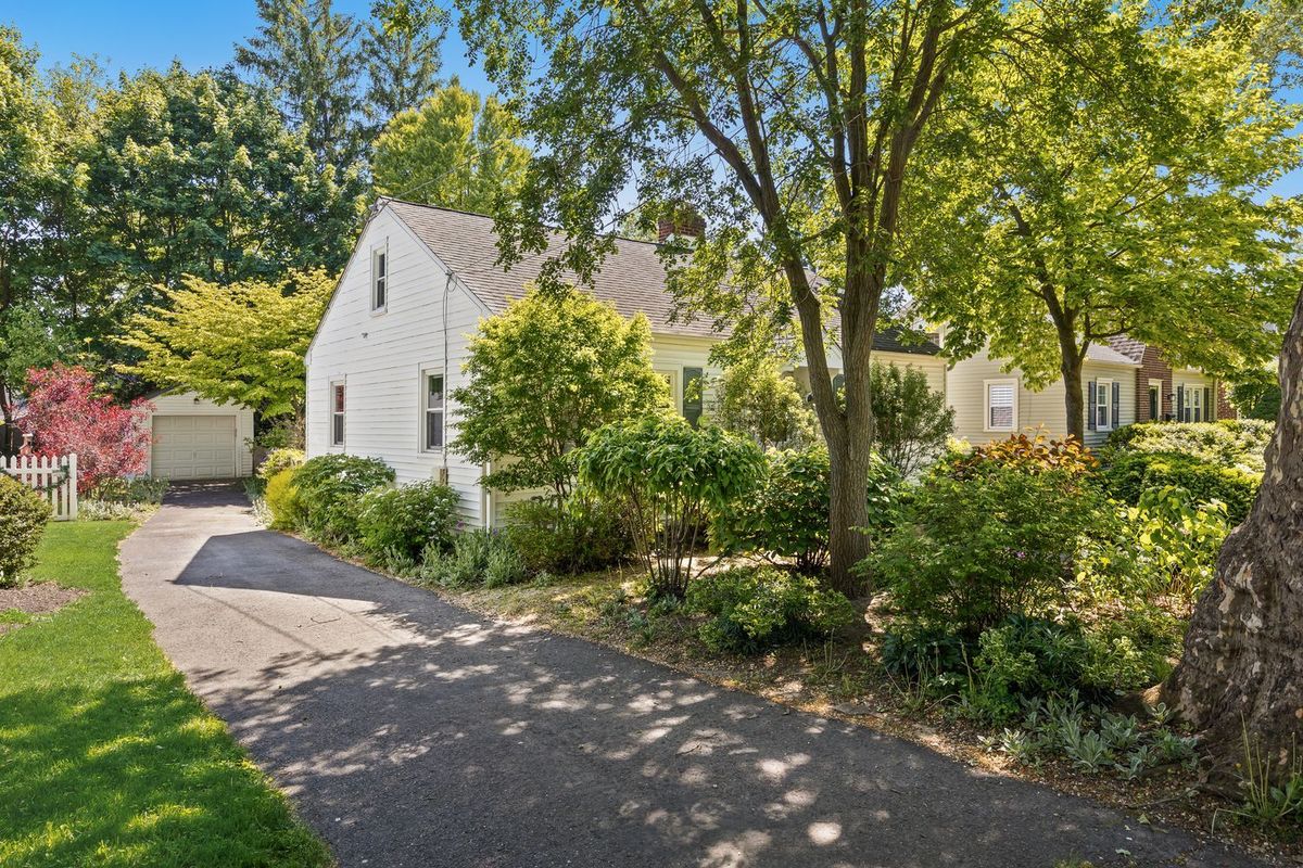 1616 Maple Avenue, Haddon Heights, NJ 08035