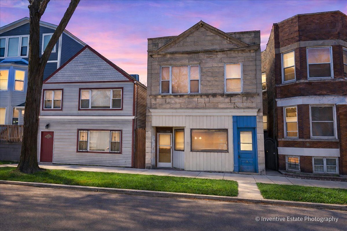 3636 N Ashland Avenue — Chicago, IL 60613