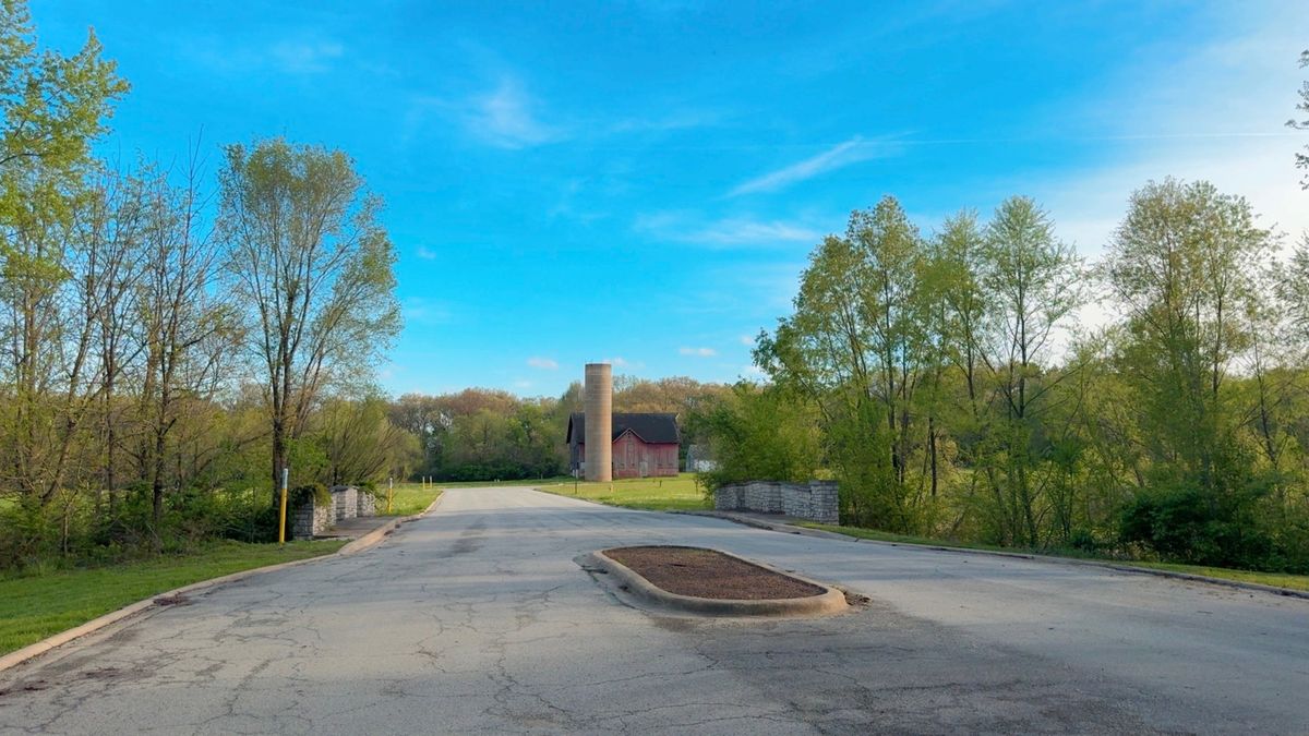 211 River Run Drive, St. Anne, IL 60964