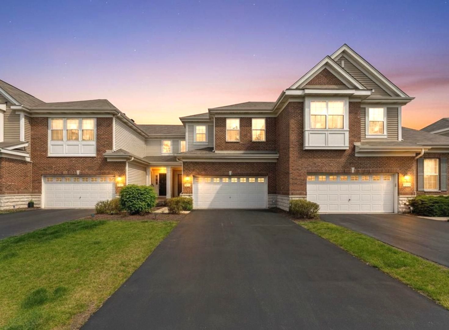 2715 Blakely Lane — Naperville, IL 60540