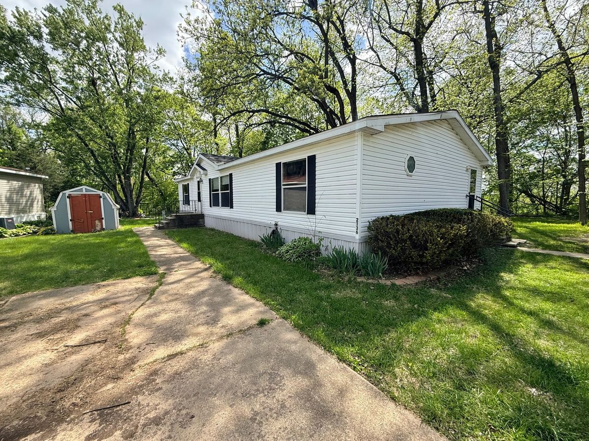 2136 Hillview Drive, Princeton, IL 61356