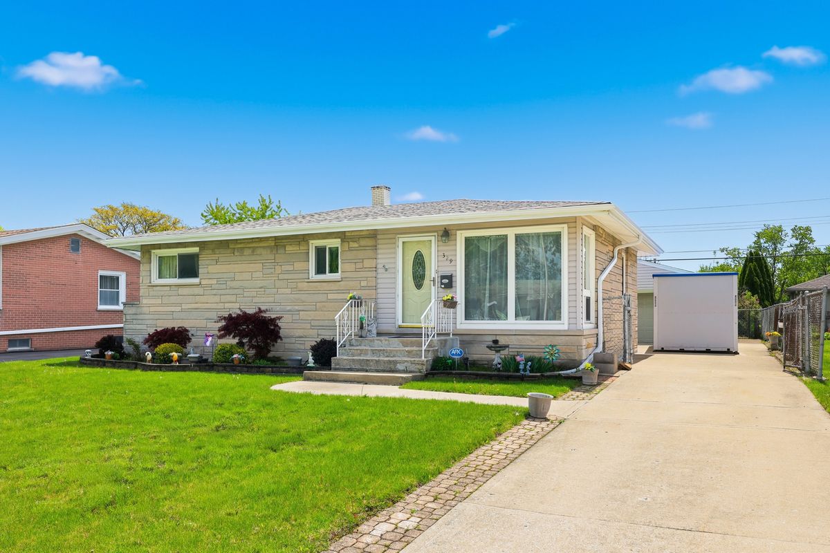 329 Myrick Avenue, Addison, IL 60101