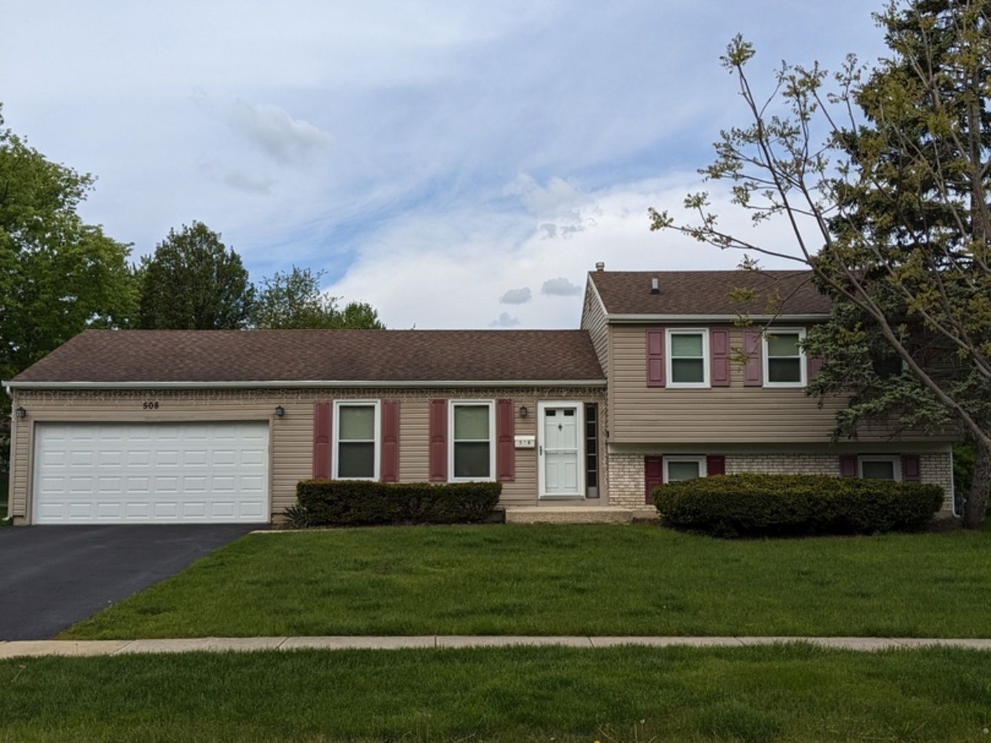 508 Bristol Lane — Schaumburg, IL 60194