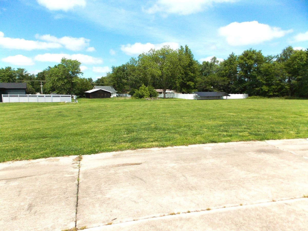 4 Coronado Drive, Centralia, IL 62801