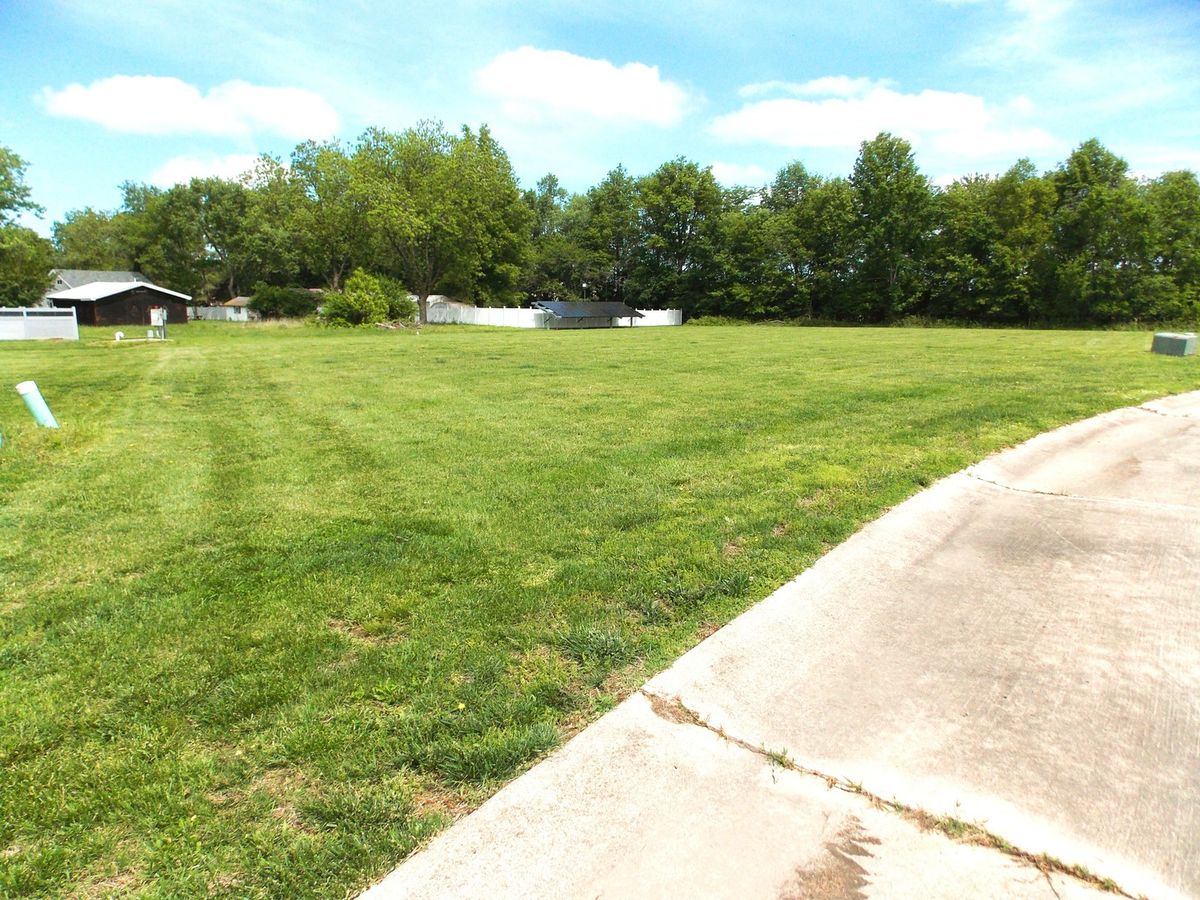 4 Coronado Drive, Centralia, IL 62801