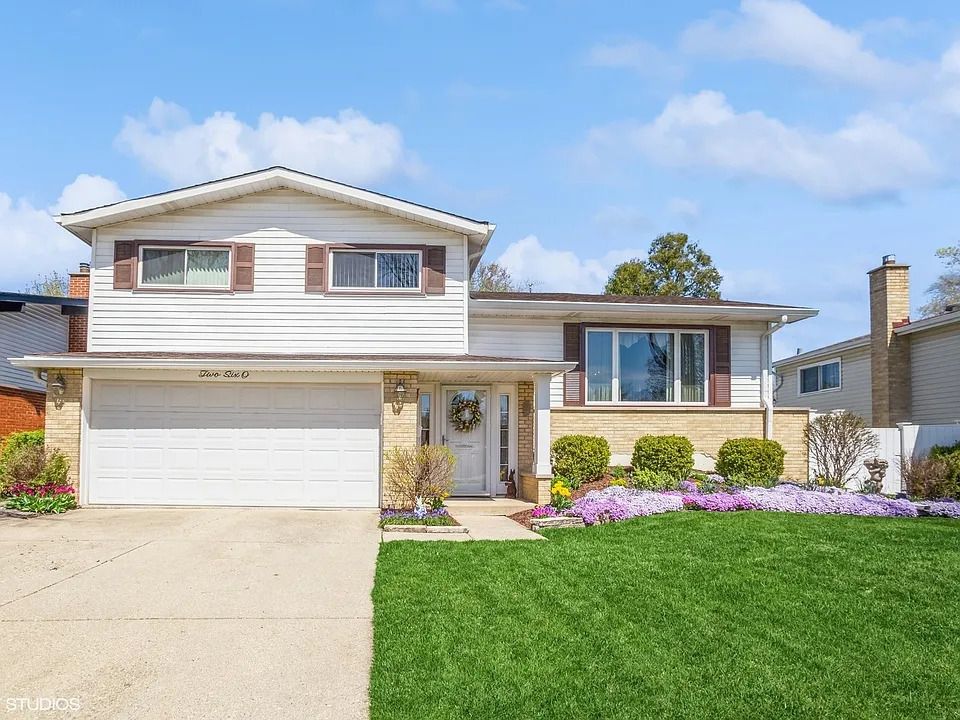 260 Brentwood Drive, Des Plaines, IL 60016