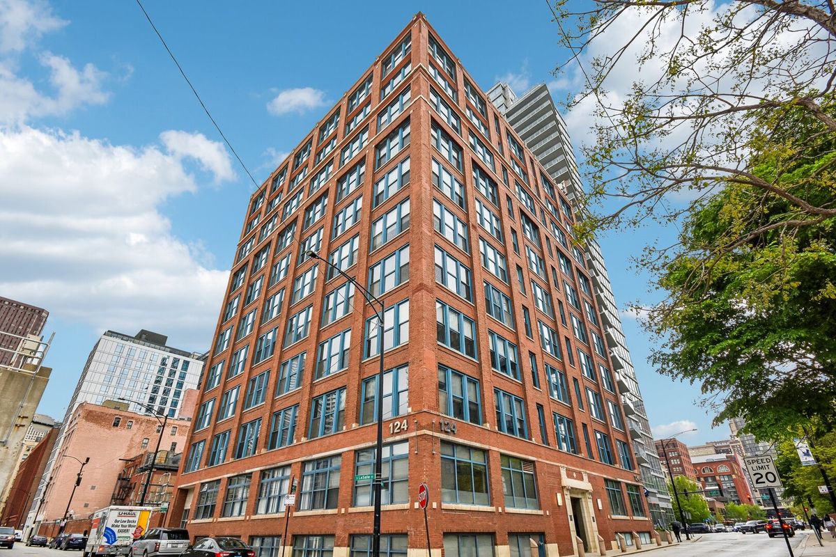 124 Polk Street, Chicago, IL 60605