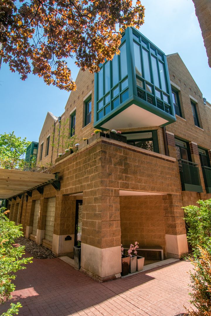 1606 Mohawk Street, Chicago, IL 60614