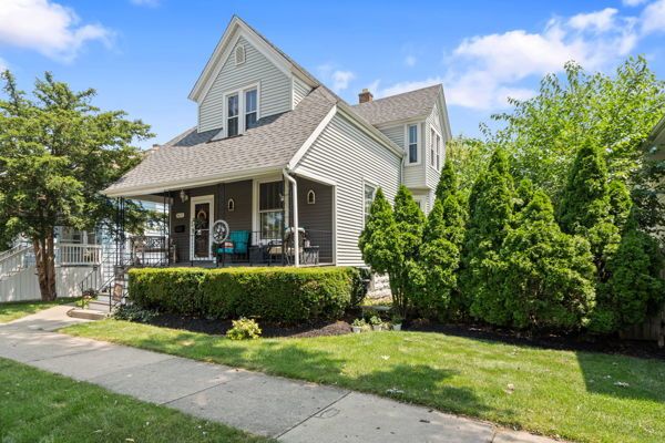 3621 Vernon Avenue — Brookfield, IL 60513