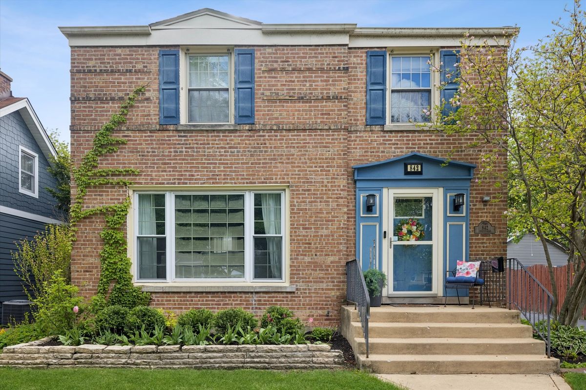 842 Forest Road, La Grange Park, IL 60526
